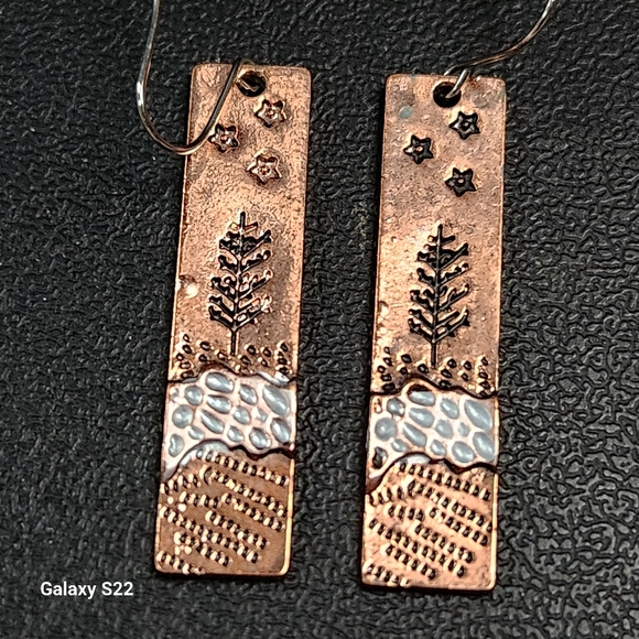 Copper Earrings Hand Pounded Copper Dangle Earrings River Big Tree Stars NWT - Picture 3 of 7